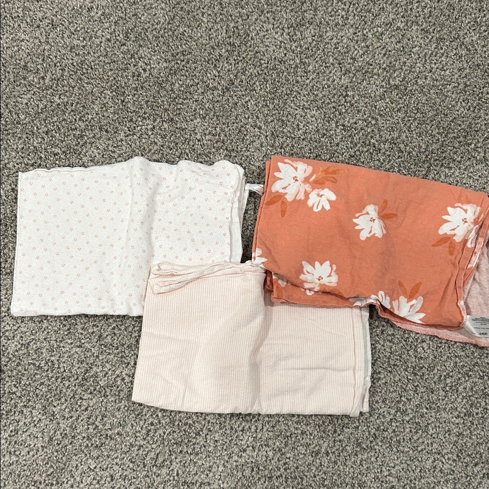 Carter’s cotton blanket set